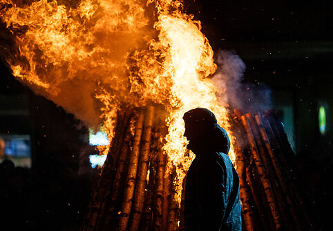 Atminimo laužų uždegimo ceremonija Nepriklausomybės aikštėje