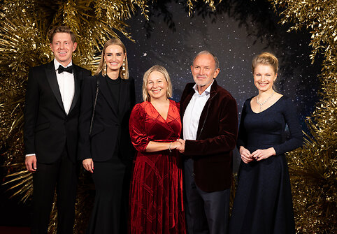 21-oji labdaringa kalėdinė Gala vakarienė &bdquo;Annual Christmas Charity Gala&ldquo;