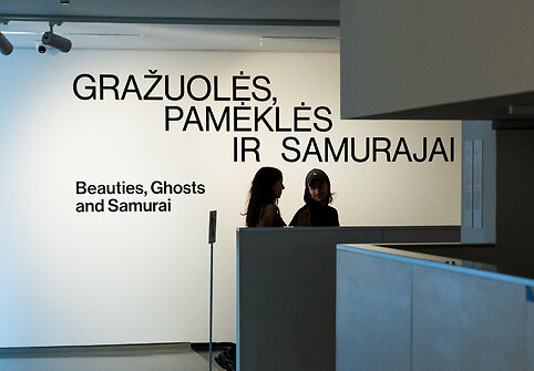 Nacionalinėje dailės galerijoje paroda "Gražuolės, pamėklės ir samurajai"