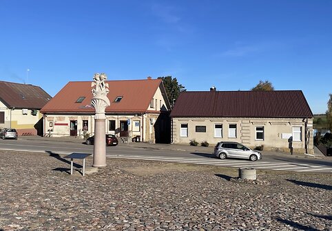 Žaslių centrinė aikštė