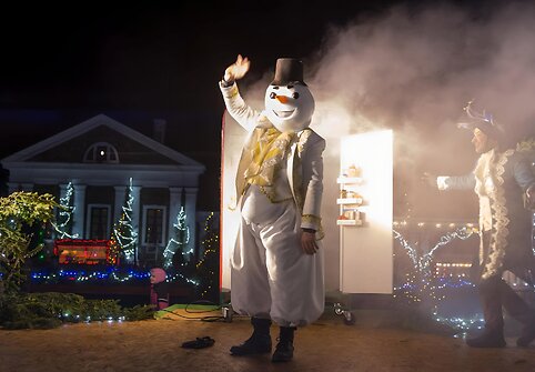  Pakruojo dvaro žiemos festivalio &bdquo;Besmegenių vestuves&ldquo; atidarymas