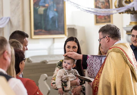Indrės Juodeikienės sūnaus Kasparo krik&scaron;tynos