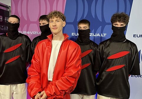 Silvester Belt prie&scaron; &bdquo;Eurovizijos&ldquo; finalą