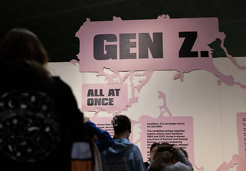 MO muziejaus paroda &bdquo;Gen Z. Viskas vienu metu&ldquo;