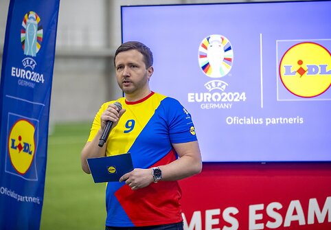 Istorinis įvykis &ndash; su &bdquo;Lidl&ldquo;: net 11 vaikų i&scaron; Lietuvos lydės UEFA EURO 2024 futbolininkus