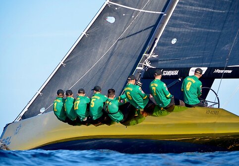 Lietuva pergalingai startavo &bdquo;SSL Gold Cup&ldquo; pasaulio buriavimo taurės &scaron;e&scaron;ioliktfinalyje
