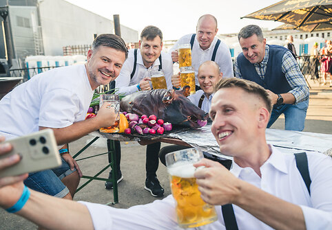 Volfas Engelman „Oktoberfest“