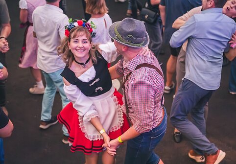 Kauno „Oktoberfestas“ vėl traukia minias: rudenį vyksiančioje šventėje rezervuota daugiau nei pusė stalų