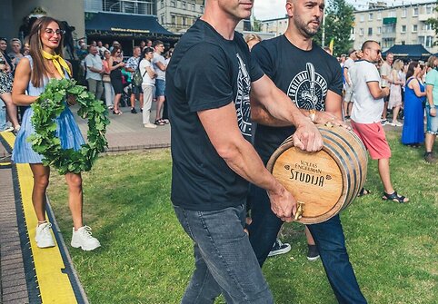 Tik vieną kartą per metus: aludarių diena su Džordana Butkute ir bavari&scaron;komis tradicijomis Kaune