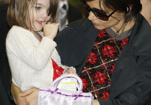 Katie Holmes su dukryte Suri