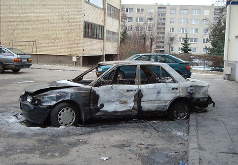 Sudegęs automobilis