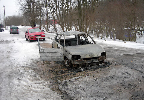 Sudegęs automobilis