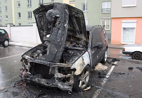 Sudegęs BMW X5