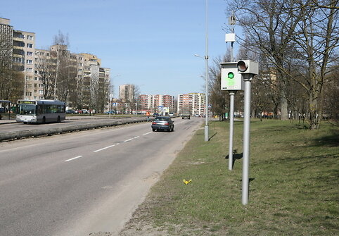 Suniokotas greičio matuoklis