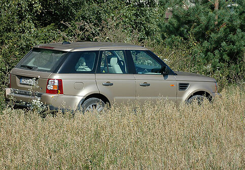 Automobilis, kuriame rastas vyras peršauta galva