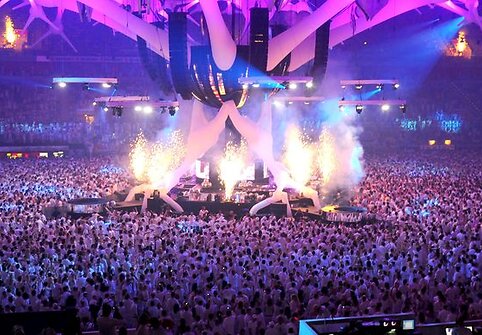 &bdquo;Sensation&ldquo; organizatoriai sužadino &scaron;okių muzikos mėgėjų smalsumą.
