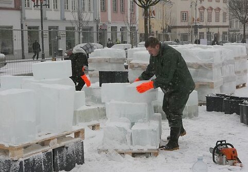 Kuriamos ledo skulptūros