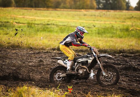 Cross Country etapas Jonaičių trasoje &scaron;alia &Scaron;ilutės