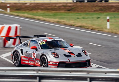 1006 km lenktynių pusiaukelė