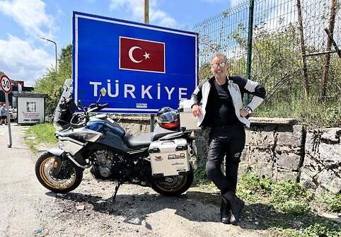 K. Mieliauskas motociklu nuvažiavo 2200 kilometrų per Turkiją ir pasiekė Irako sieną