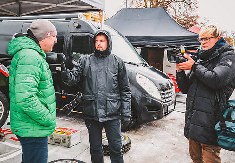 &bdquo;7bet Winter Rally Auk&scaron;taitija&ldquo; techninė zona prie&scaron; startą