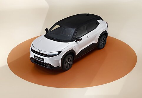 Elektromobilis &bdquo;Toyota Urban Cruiser&ldquo; (2024)