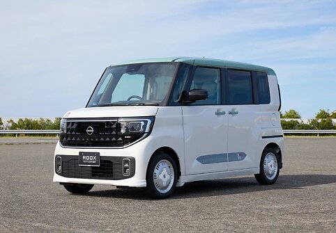 Nissan Roox (2025)