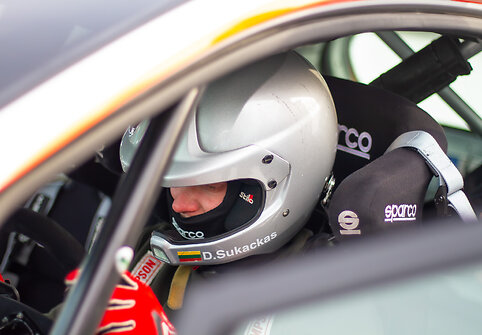 Jaunieji ralio talentai i&scaron;bandė &bdquo;Ford Fiesta Rally4&ldquo; 