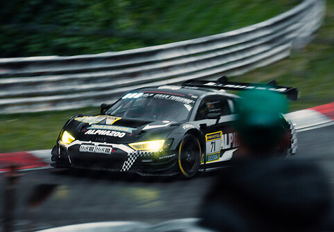 ADAC RAVENOL 24h N&uuml;rburgring lenktynėse &ndash; 2 &bdquo;Juta Racing&ldquo; ekipažai 