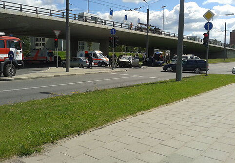 Avarija prie Spaudos rūmų paralyžiavo eismą 2014 m. birželio 16 d. 
