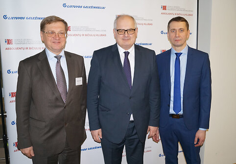 AB Lietuvos geležinkeliai generalinis direktorius dr. Stasys Dailydka, VGTU rektorius prof. Alfonsas Daniūnas, klubo koordinatorius Giedrius Garbinčius