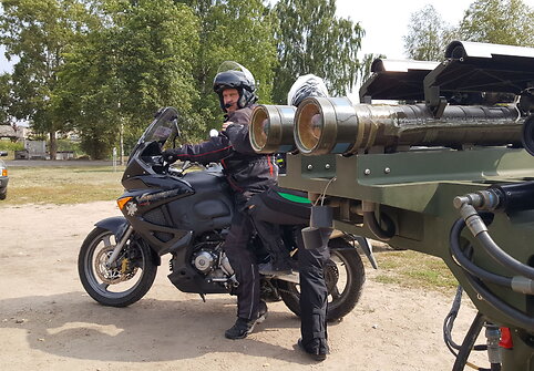 &bdquo;Mototurizmo ralio&ldquo; dalyviai Oro gynybos batalione Radvili&scaron;kyje