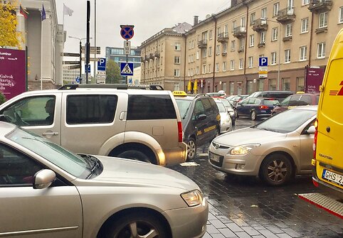 Penktadienio spūstis Vilniuje, Gedimino pr.