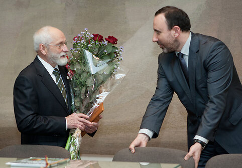 Valstybine Jono Basanavičiaus premija apdovanotas Vitalis Pranci&scaron;kus Stepulis ir ministras Arūnas Gelūnas