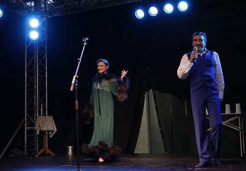 „DiArchy“ teatro artistai Diana ir Arvydas Gaičiūnai nedidelėje scenoje kūrė mažus stebuklus.