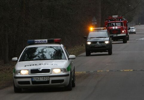 Išvežamas sprogmuo.