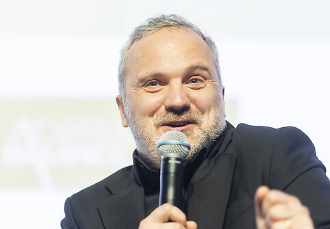 Konferencijoje &bdquo;Moters vizija&ldquo; dalyvauja Giedrius Savickas