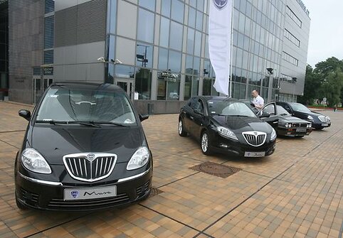 Į Lietuvą atvyko nauji Lancia Delta bei Lancia Musa modeliai bei legendinis sportinis Lancia Delta Integrale. 