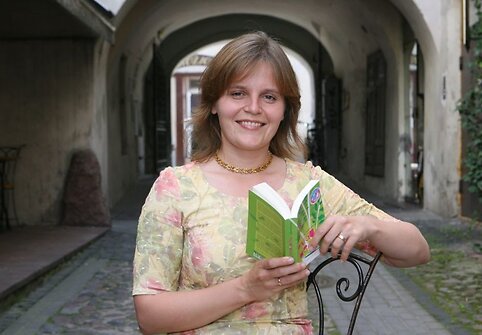 Knygos autorė, banko analitikė Julita Varanauskienė savo kūriniu nori priminti, jog tvarkyti savo pinigus gali būti labai nesudėtinga.