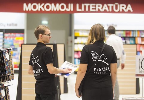 Didžiausio Baltijos &scaron;alyse knygyno atidarymas