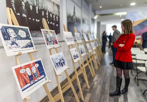 15min karikatūrų parodos atidarymas