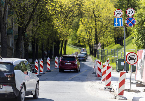 Tauro ir Pamėnkalnio gatvių sankryža 