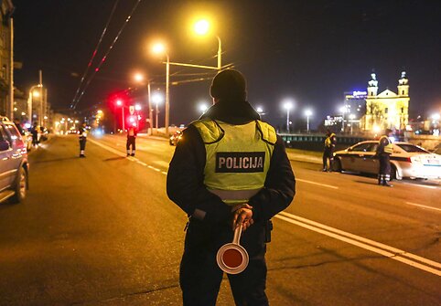 Vilniaus policija vėl i&scaron;siruo&scaron;ė į girtų vairuotojų medžioklę