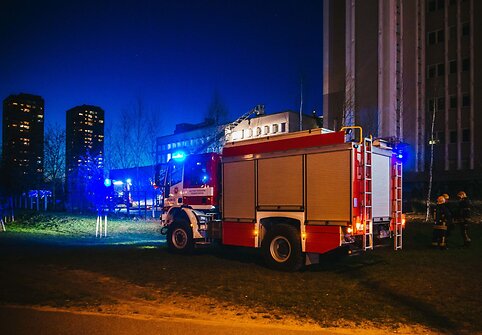 Vilniuje užsidegė Tarptautinės teisės ir verslo auk&scaron;tosios mokyklos pastatas, evakuoti studentai