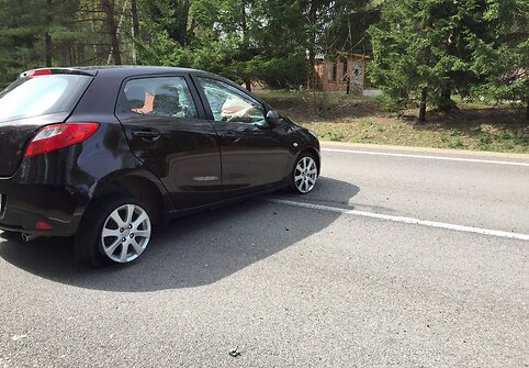 &bdquo;Mazda&ldquo; įvykio vietoje