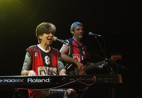 Pirmadienio vakarą Vilniuje koncertavo amerikiečių atlikėja Marcia Ball su grupe, surengusi vienintelį koncertą Baltijos šalyse.