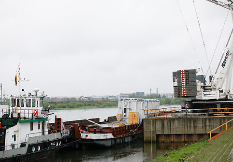 Į Kauną Nemuno atplukdytas transformatorius