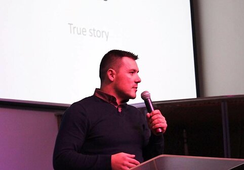 &bdquo;Negalėčiau meluoti, kad buvau priklausomas&ldquo;, &ndash; sako V.Pocius, apie savo patirtį pasakojantis visiems vie&scaron;ai
