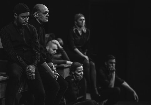 Oskaras Kor&scaron;unovas Klaipėdos dramos teatre stato spektaklį &bdquo;Mūsų klasė&ldquo;.