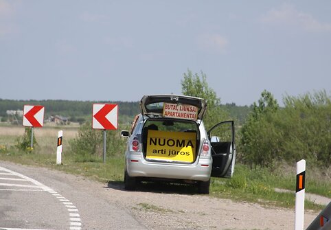 Pakelėse palangos link jau stovi būstą nuomai siūlantys palangi&scaron;kiai